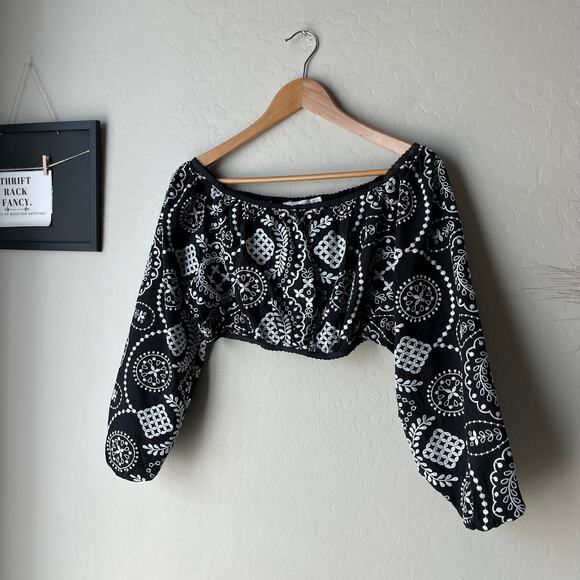 Alice McCall Top Anywhere Black White Embroidered Off the Shoulder Crop Top Sz 6 - Picture 3 of 8